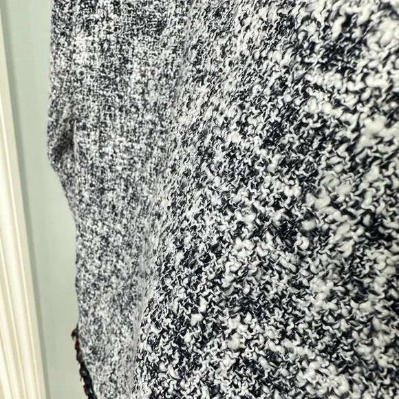 Zara Classic Knit Blazer US Size M- From Europe
Academia Bossbabe Sexy CEO - Picture 10 of 16